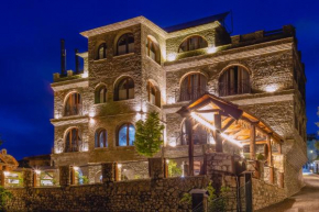 Hotels in Petrelë